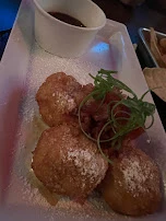 Mac N Cheese Beignets
